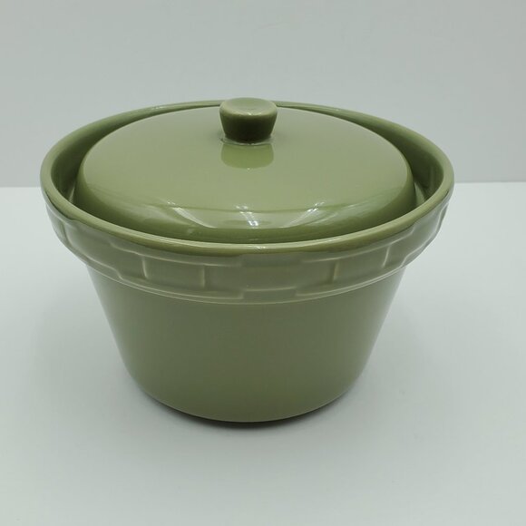 Longaberger Sage Green Roundabout Covered Casserole with Spice Market Pocket - Picture 6 of 11